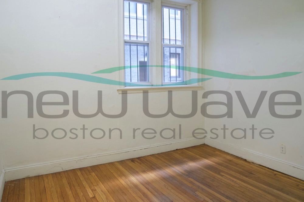 1171 Boylston St, Fenway