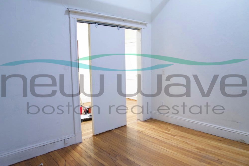 1171 Boylston St, Fenway