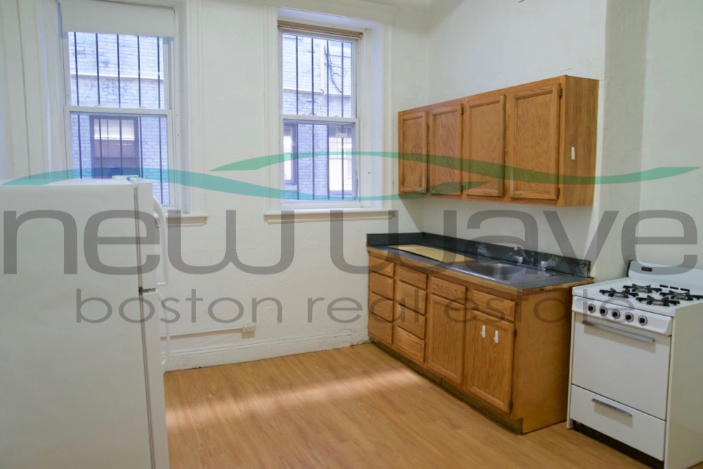 1171 Boylston St, Fenway