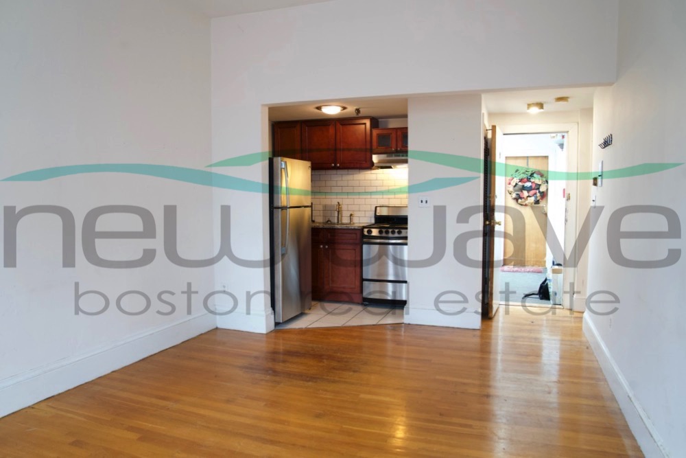 289 Newbury St, Back Bay