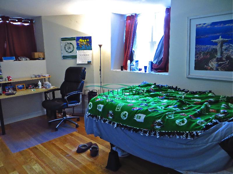 839 Parker St, Mission Hill