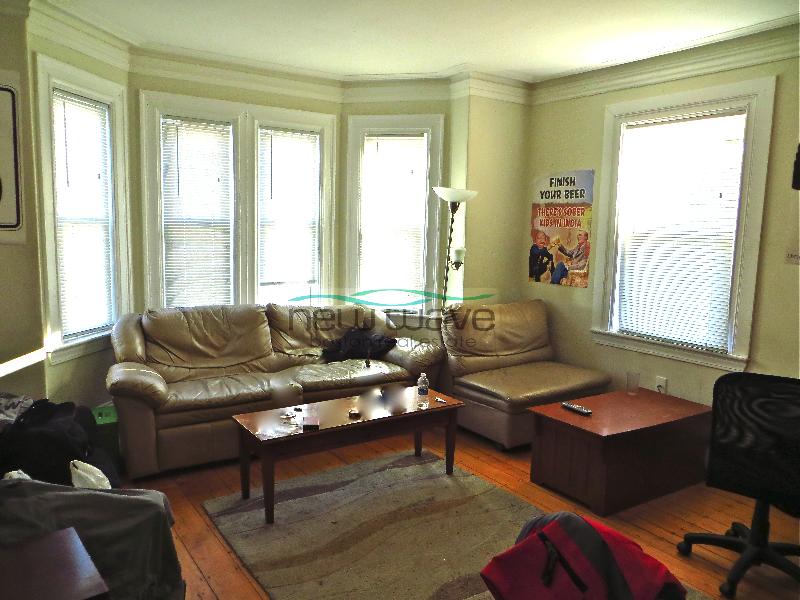 839 Parker St, Mission Hill