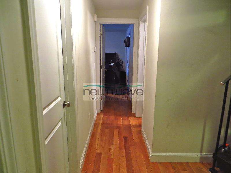 839 Parker St, Mission Hill