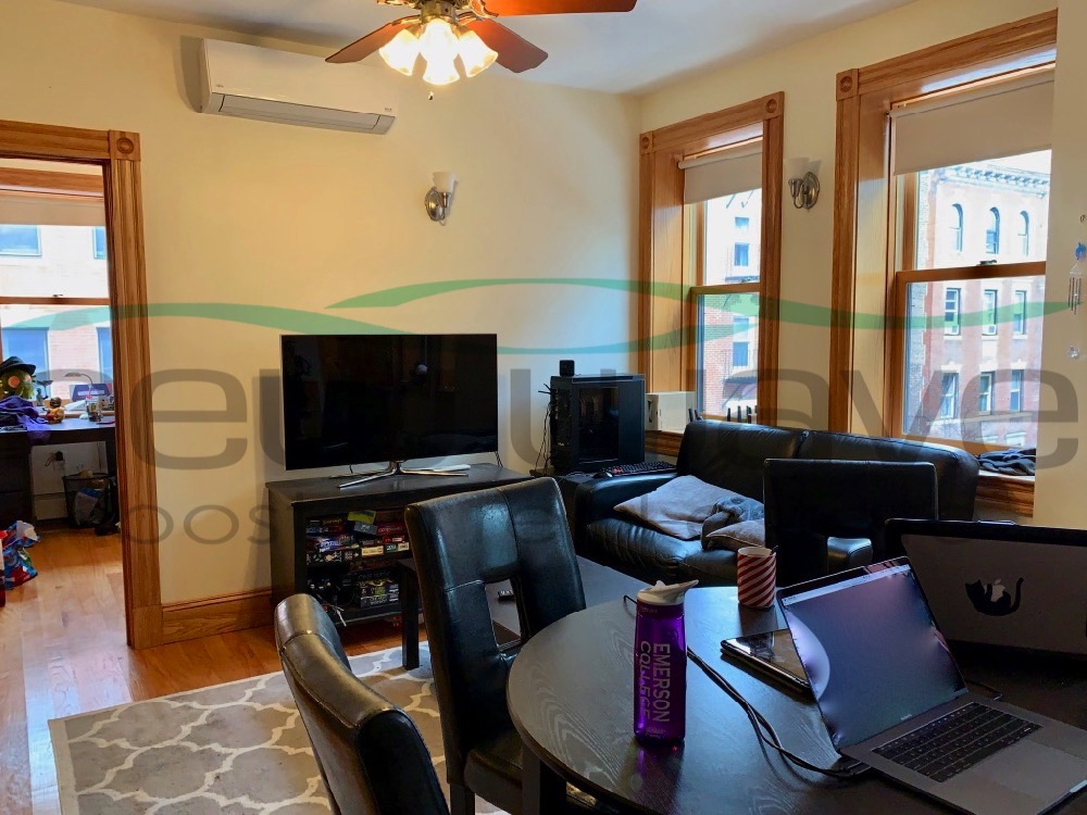 60 Phillips St, Beacon Hill