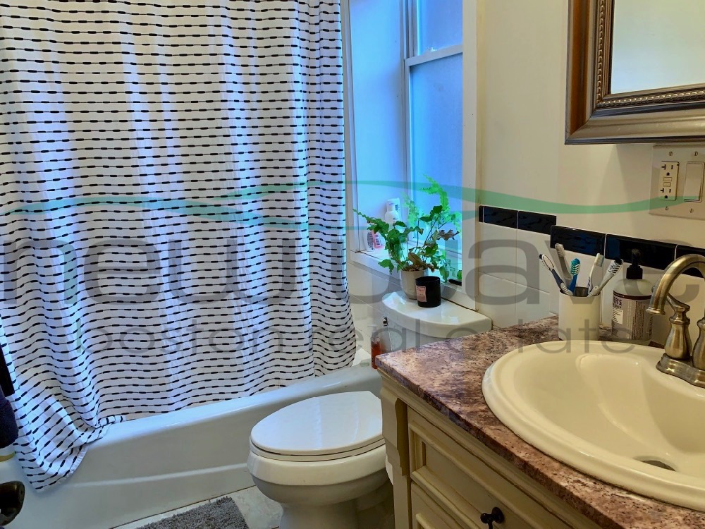 60 Phillips St, Beacon Hill