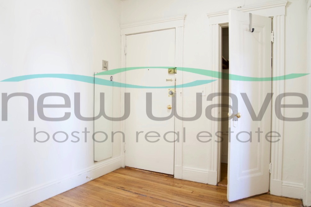 1185 Boylston St, Fenway