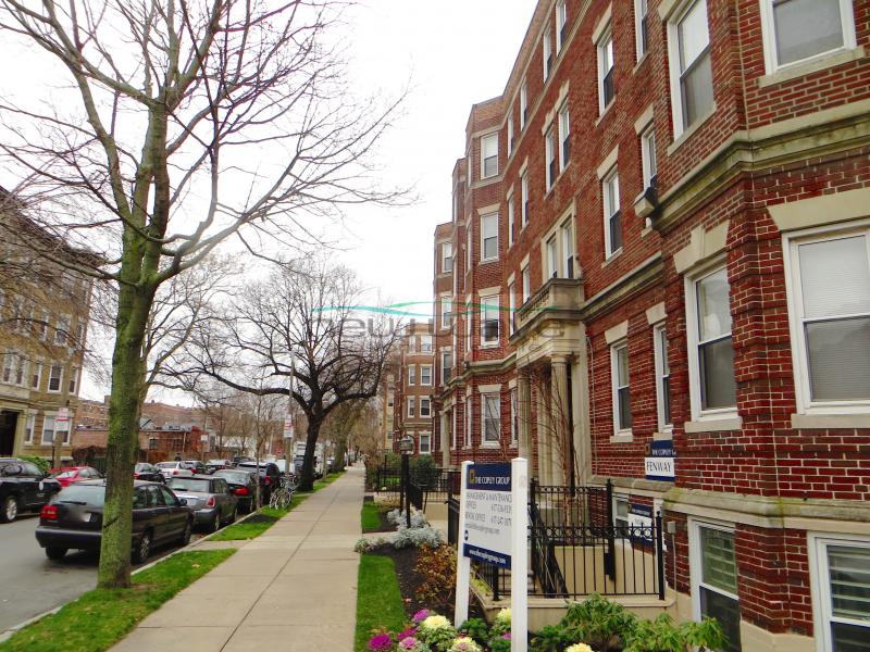 1 bed, 1 bath apartment for rent at 106 Queensberry St Unit 7, Fenway — photo 9 of 10