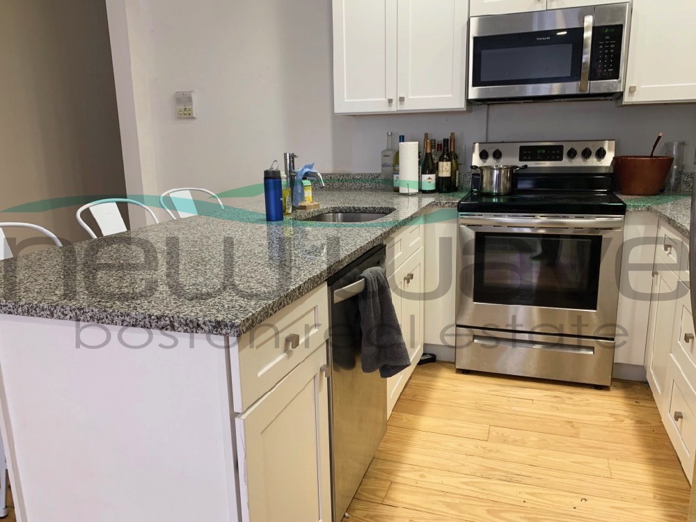 4 bed, 1 bath apartment for rent at 610 Columbus Ave Unit 4, South End — photo 2 of 11