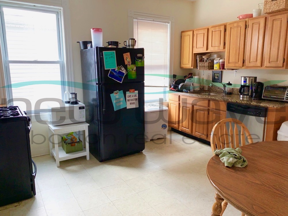 20 Lawn St, Mission Hill