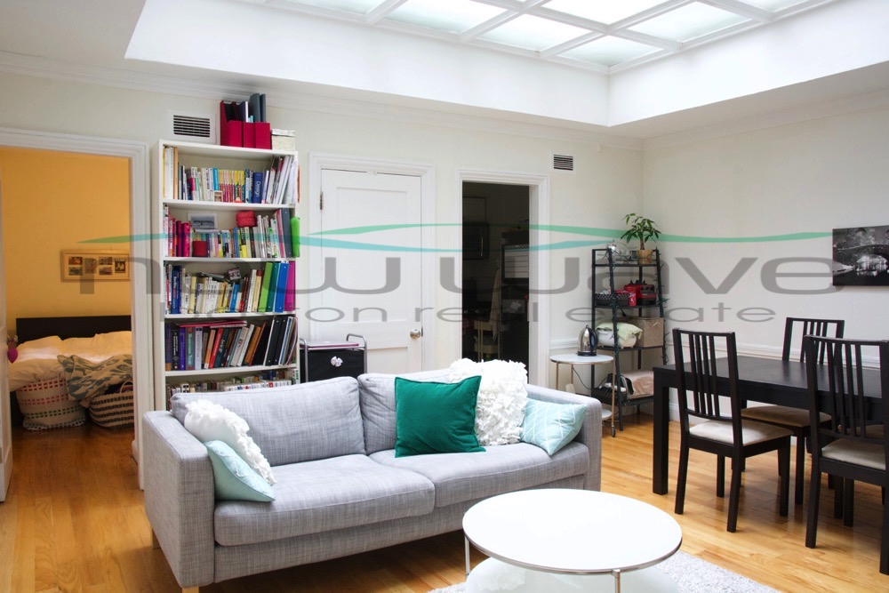 1 bed, 1 bath apartment for rent at 31 Marlborough St Unit 1R, Back Bay