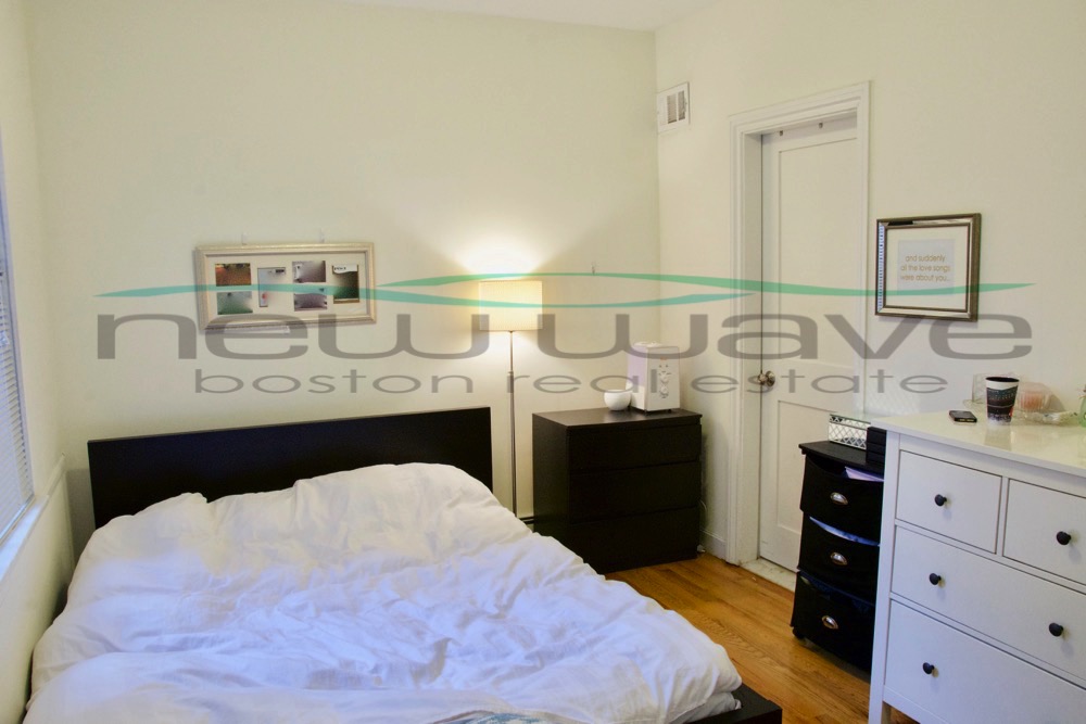 1 bed, 1 bath apartment for rent at 31 Marlborough St Unit 1R, Back Bay — photo 5 of 23