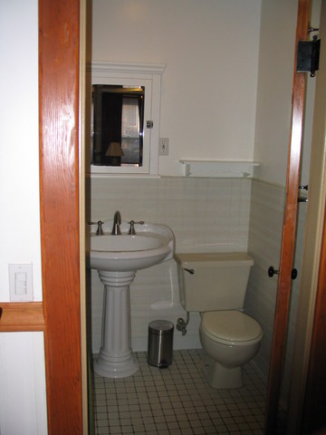1 bed, 1 bath apartment for rent at 13 Buswell St Unit B, Boston — photo 10 of 10