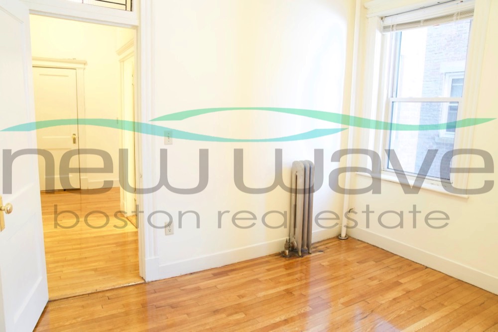 28 Queensberry St, Fenway