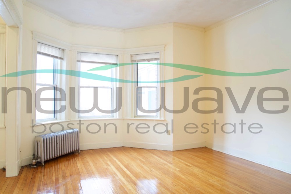 28 Queensberry St, Fenway