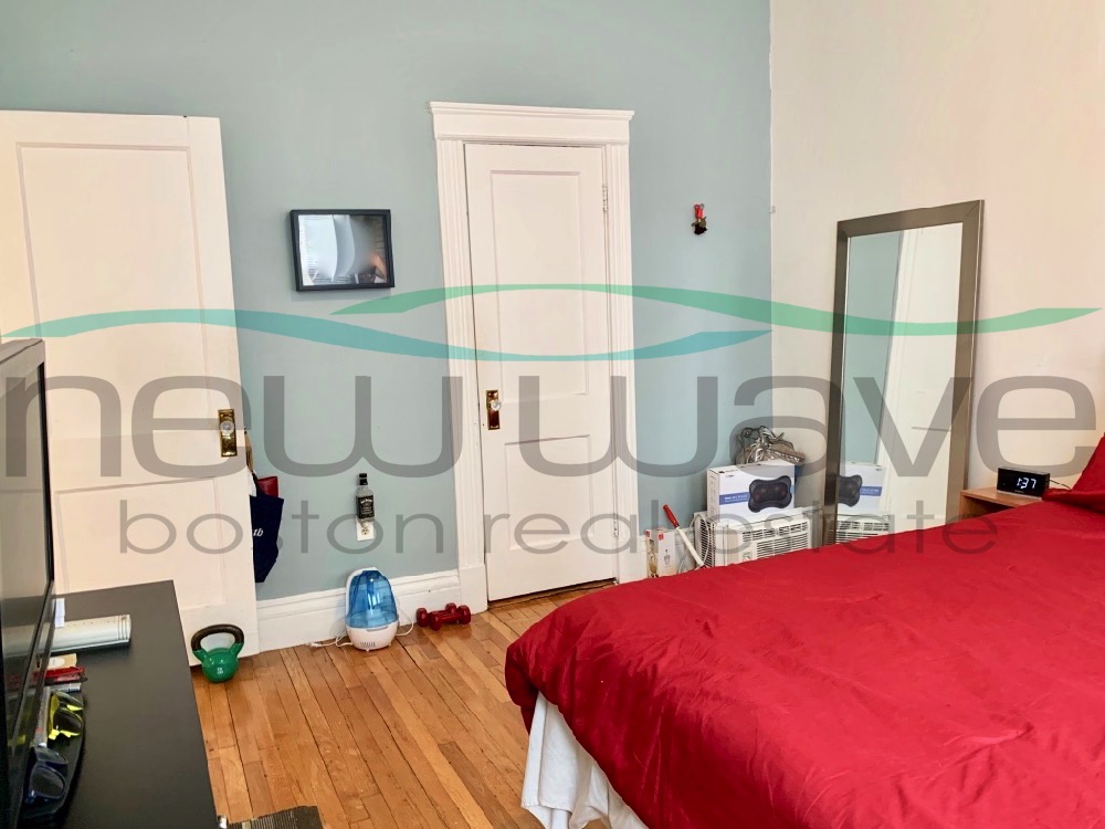 112 Jersey St, Fenway