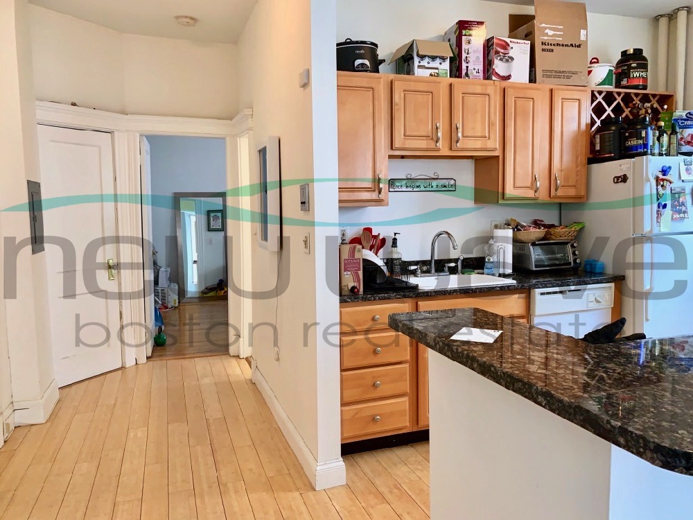 112 Jersey St, Fenway