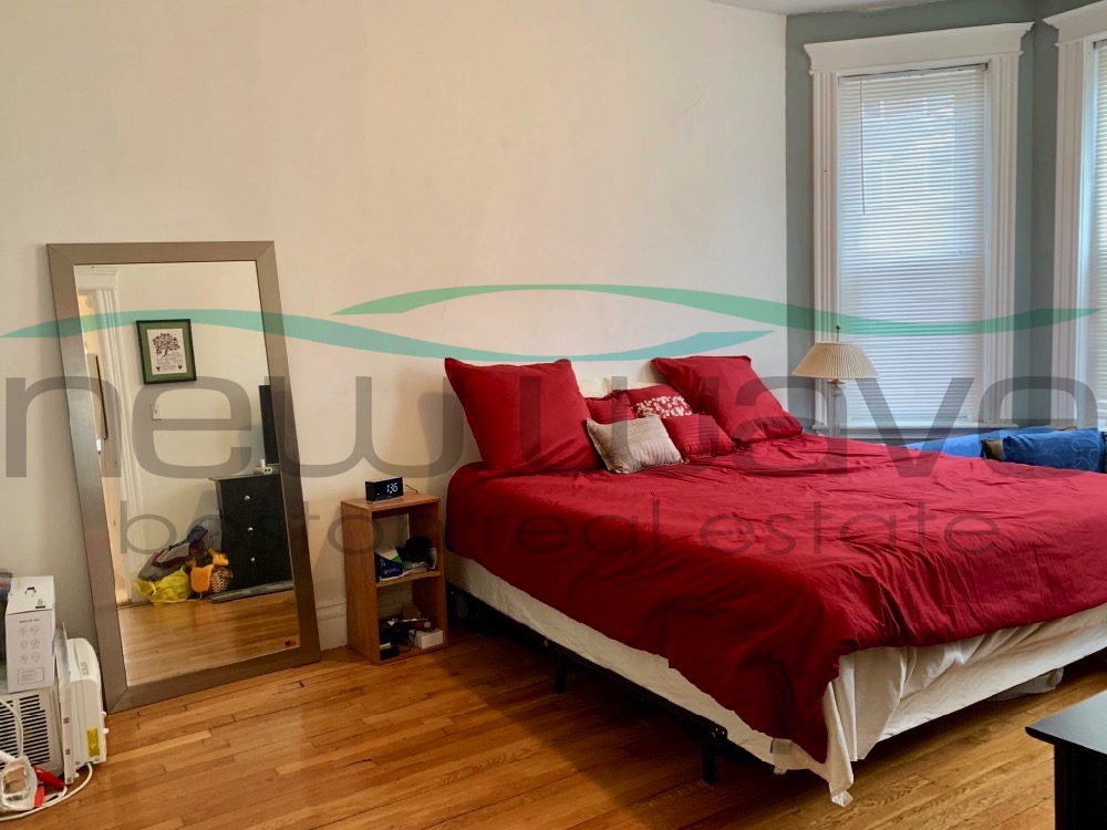 112 Jersey St, Fenway