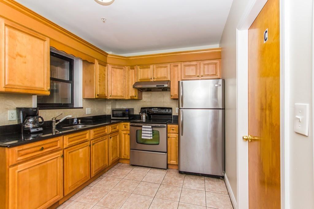 4 bed, 2 bath apartment for rent at 106 Tyler St Unit 3, Chinatown — photo 2 of 15