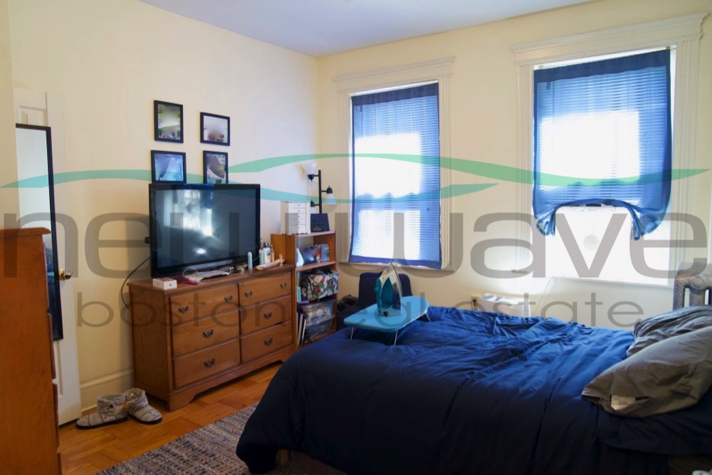1 bed, 1 bath apartment for rent at 28 Queensberry St Unit 10, Fenway — photo 4 of 5