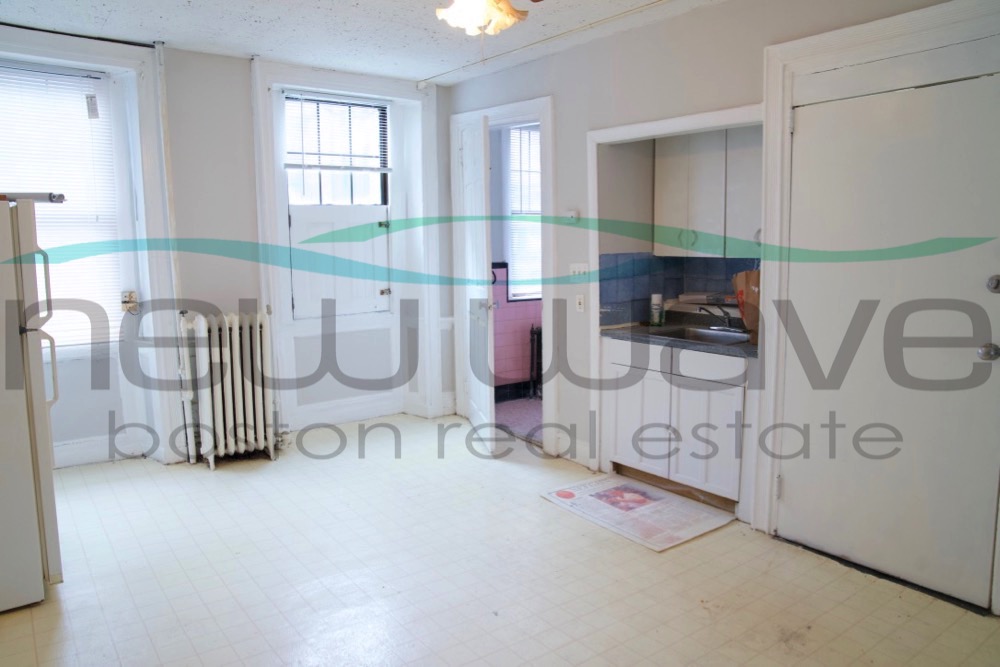 147 Charles St, Beacon Hill