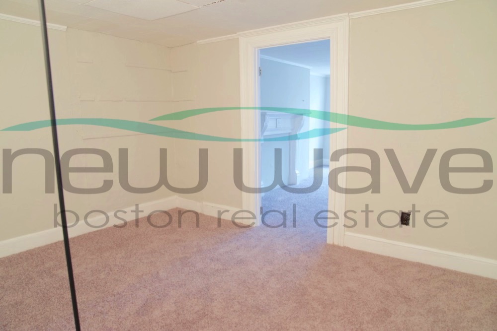 149 Charles St, Beacon Hill