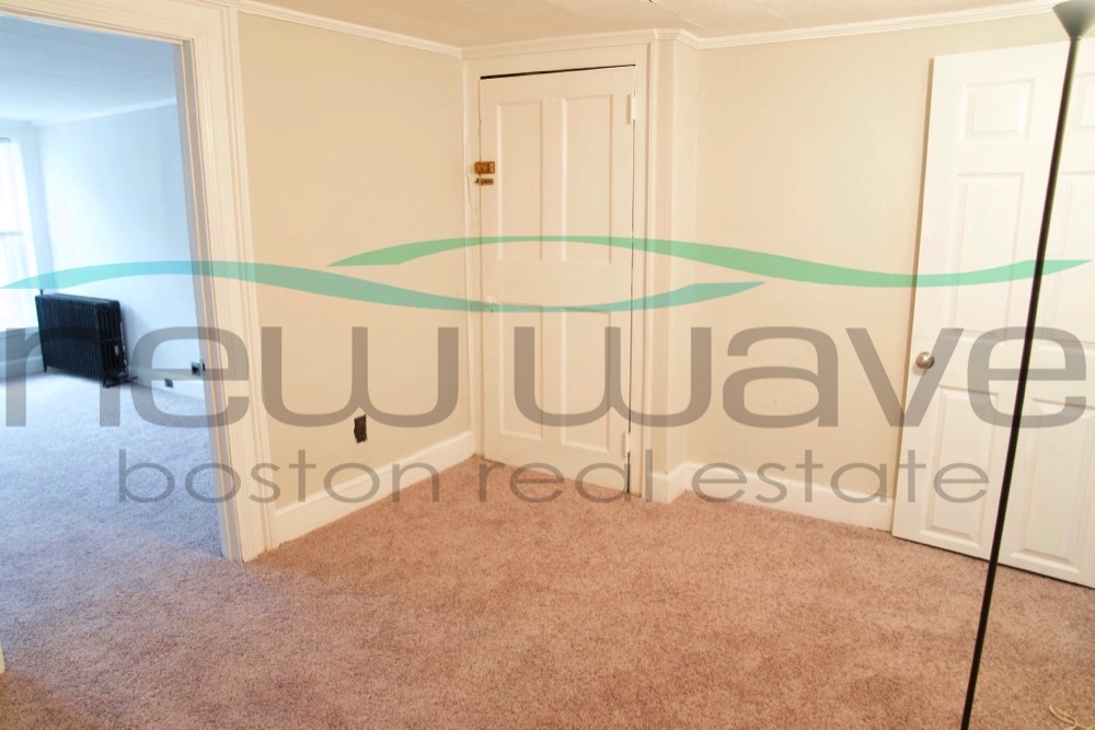 149 Charles St, Beacon Hill