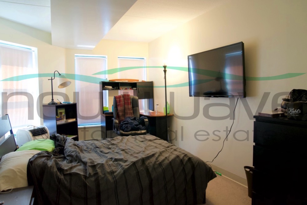 400 Massachusetts Ave, South End