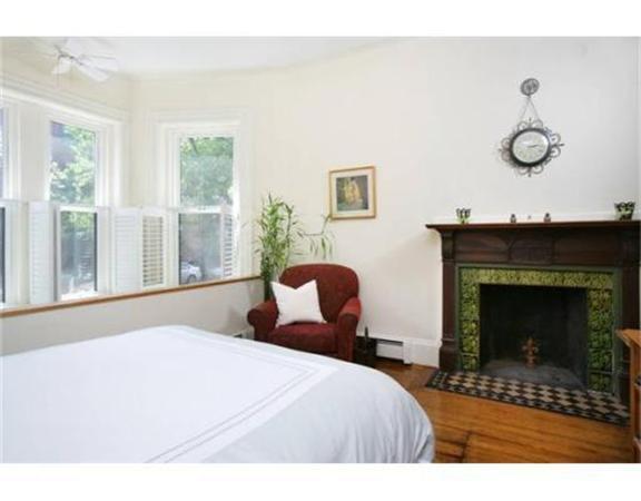 26 Cumberland St, Back Bay