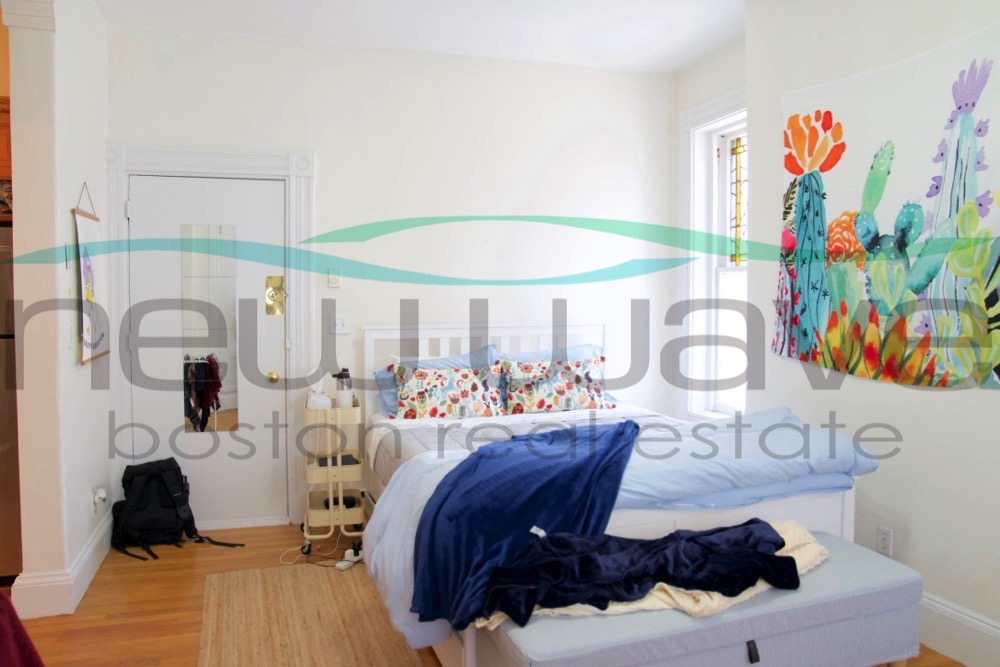 16 Cumberland St, Back Bay