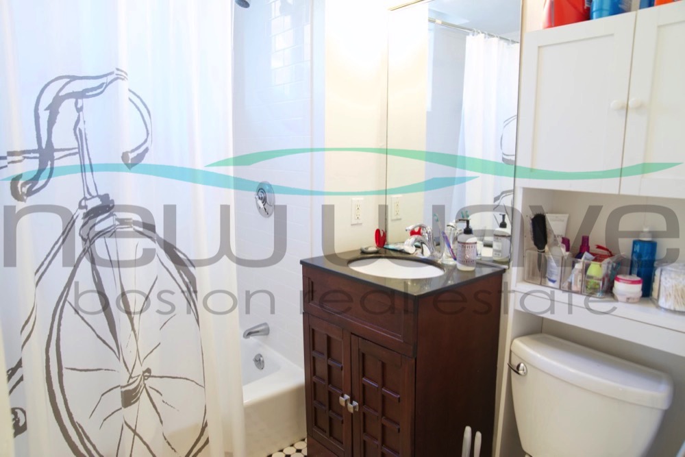 16 Cumberland St, Back Bay