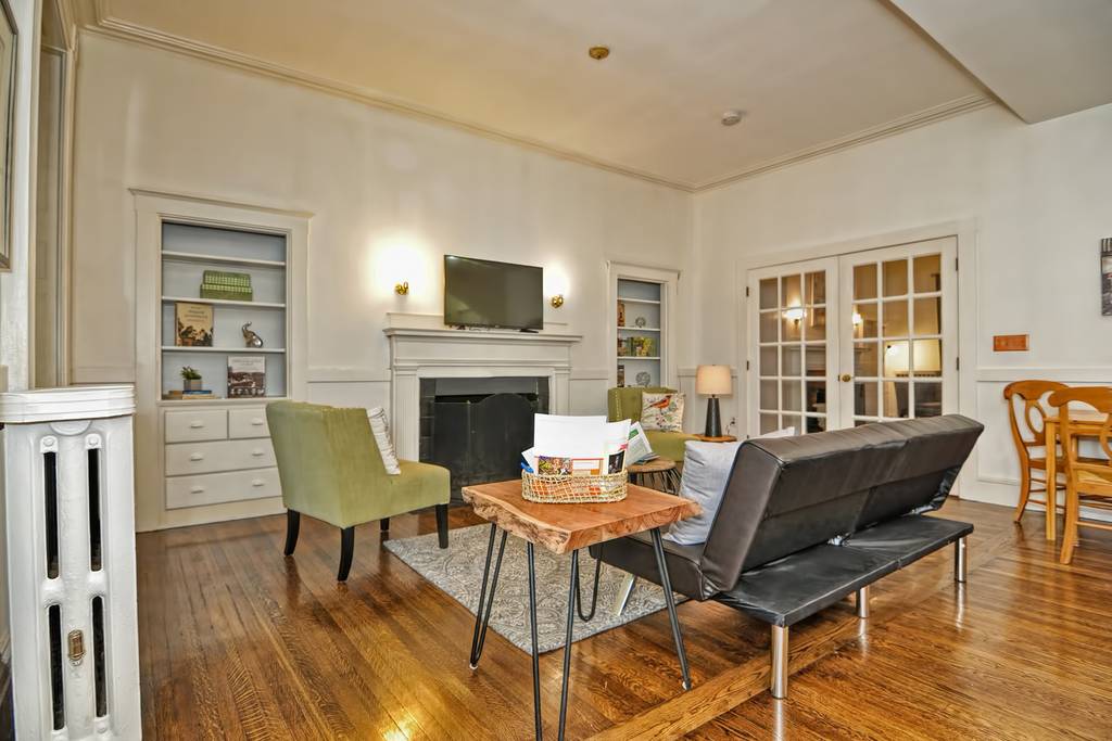 1 bed, 1 bath apartment for rent at 45 Hancock St Unit 1, Beacon Hill — photo 1 of 10