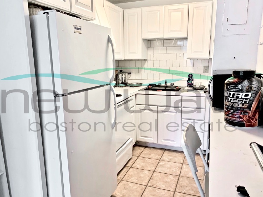 206 Commonwealth Ave, Back Bay