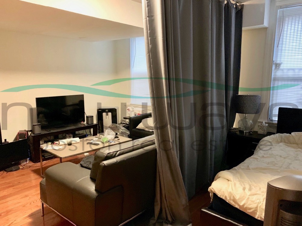 304 Berkeley St, Back Bay