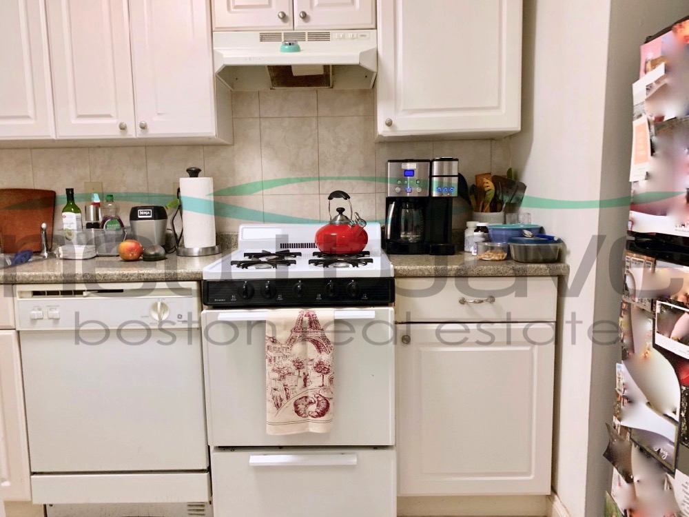 1 bed, 1 bath apartment for rent at 33 Gloucester St Unit 4, Back Bay — photo 5 of 8