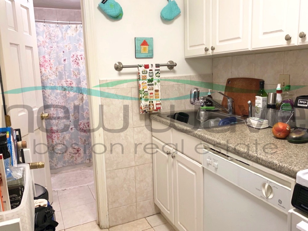 1 bed, 1 bath apartment for rent at 33 Gloucester St Unit 4, Back Bay — photo 6 of 8
