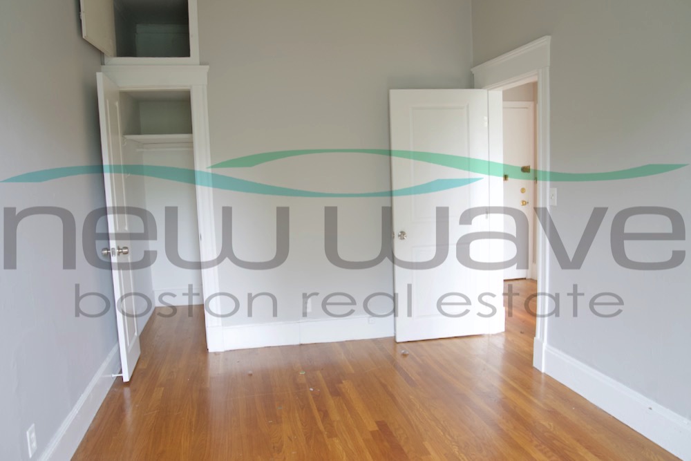 206 Commonwealth Ave, Back Bay