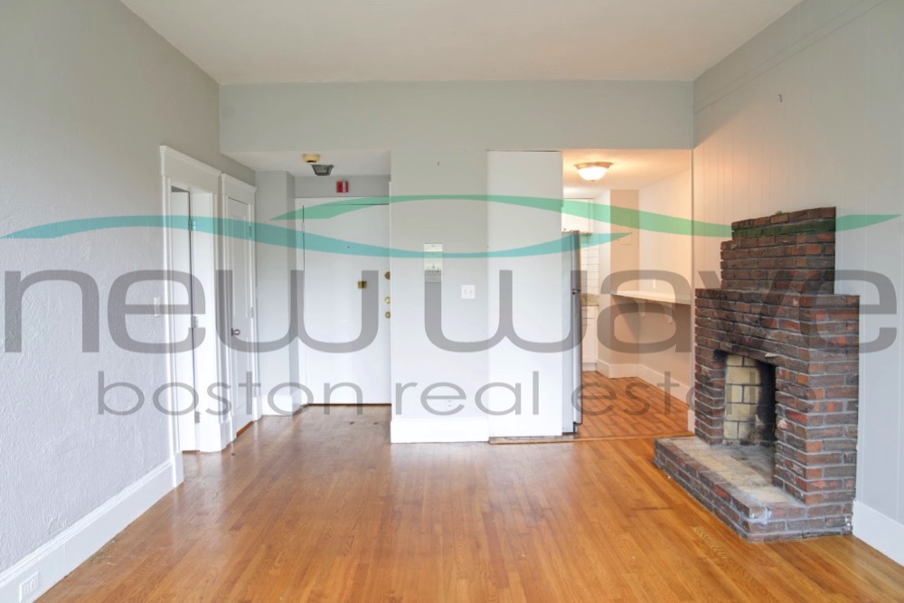 206 Commonwealth Ave, Back Bay