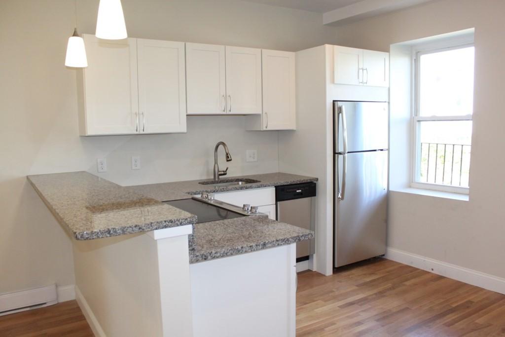 100 Tyler St, Chinatown