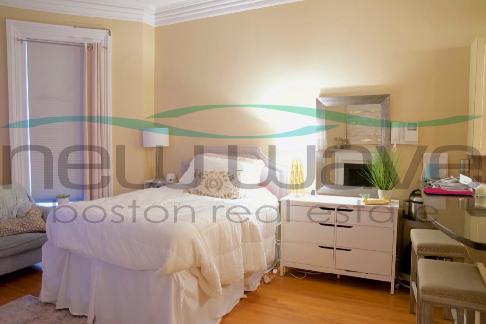 80 Marlborough St, Fenway