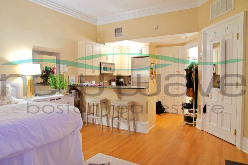 80 Marlborough St, Fenway