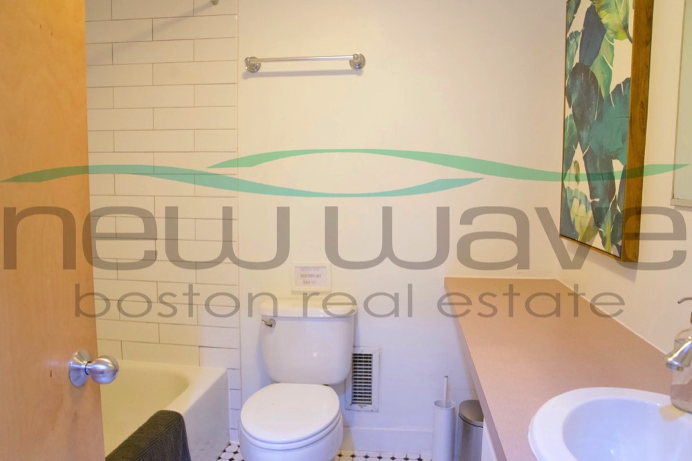 26 Piedmont St, Back Bay