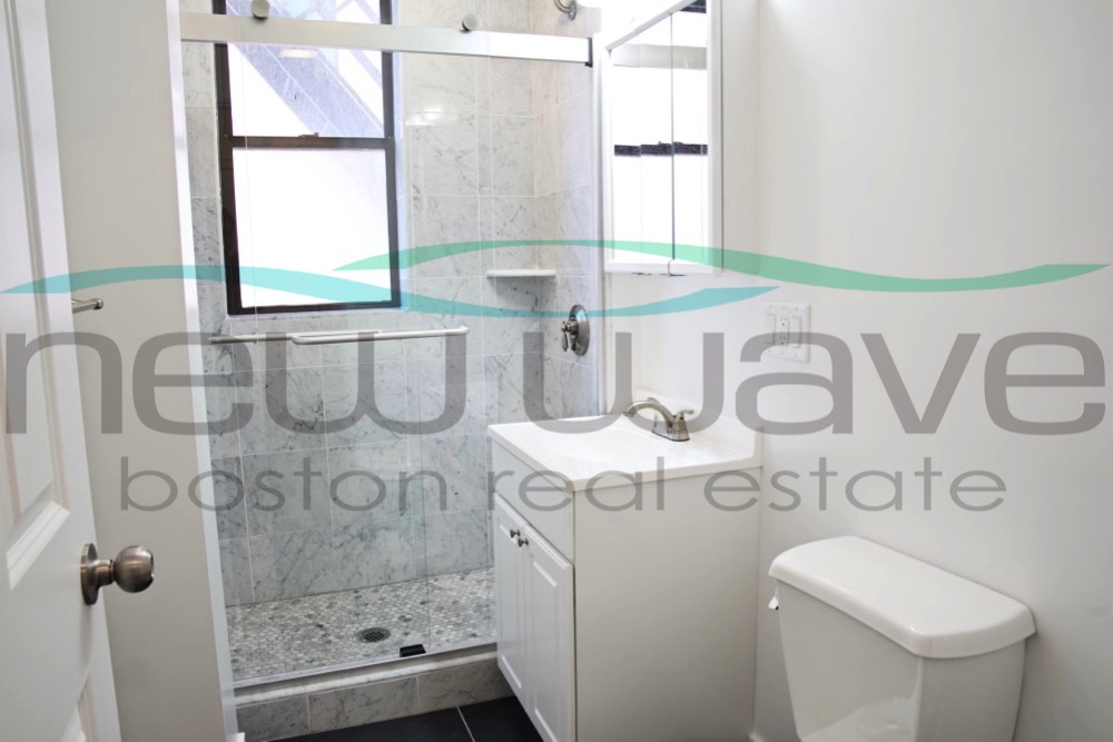 11 Queensberry St, Fenway