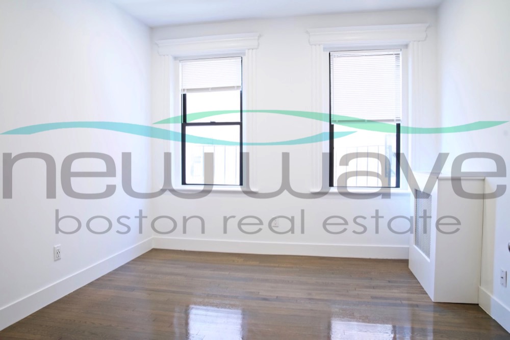 11 Queensberry St, Fenway