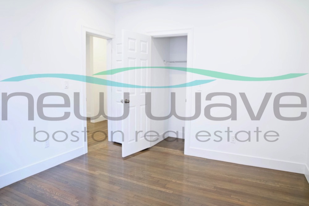 11 Queensberry St, Fenway