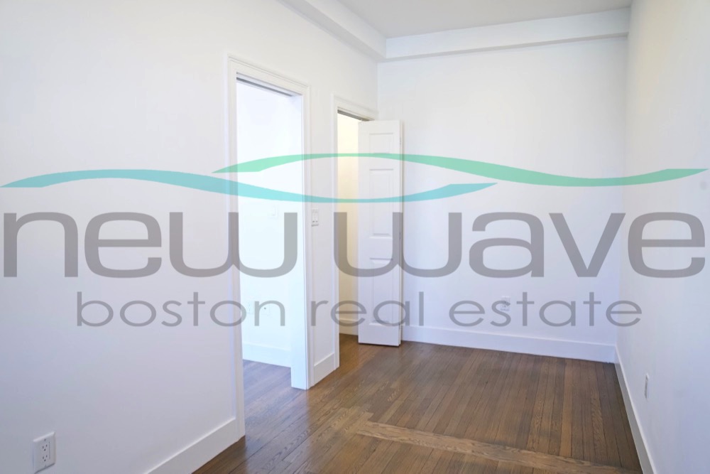 11 Queensberry St, Fenway