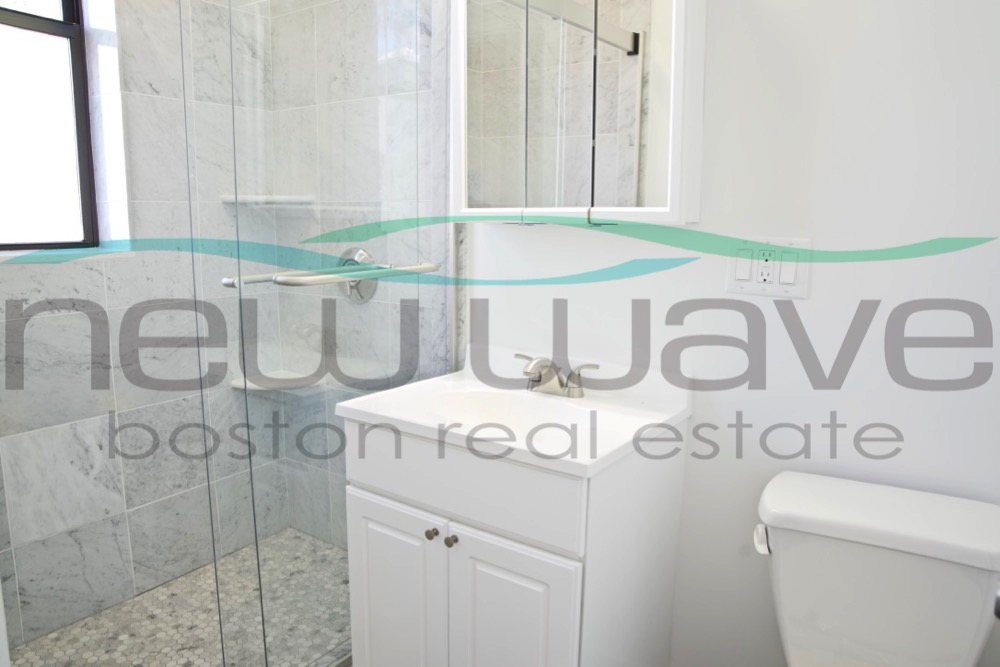 11 Queensberry St, Fenway