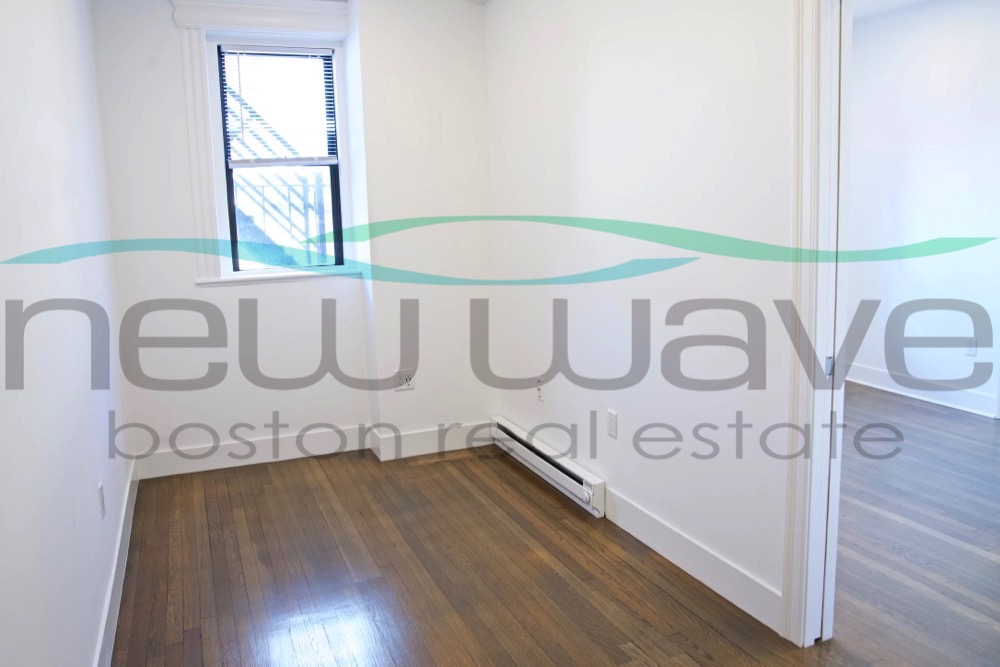 11 Queensberry St, Fenway