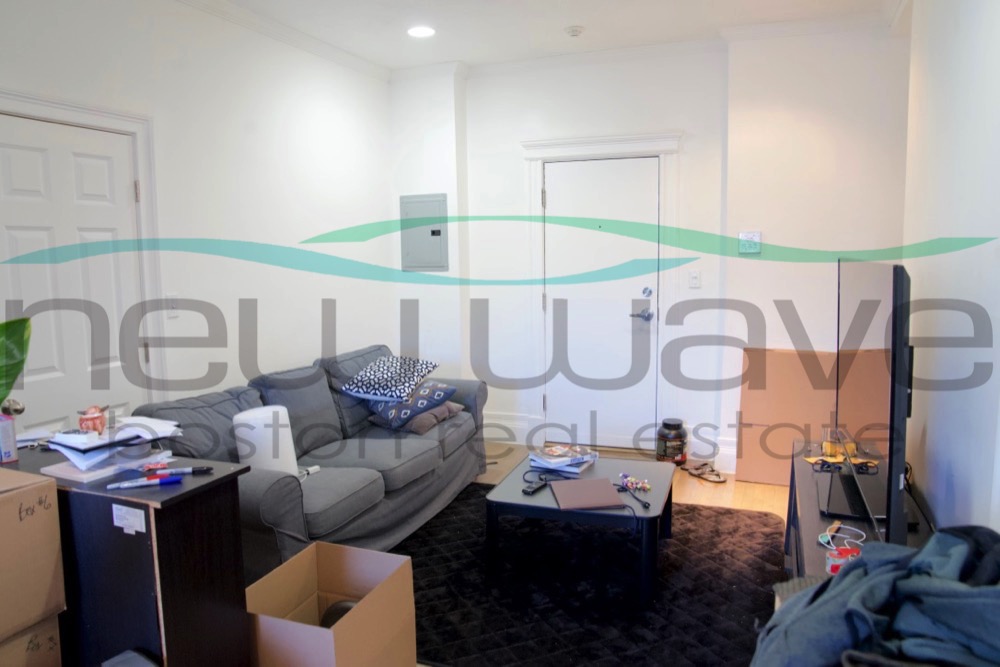 106 Queensberry St, Fenway