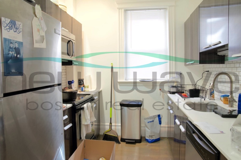 106 Queensberry St, Fenway