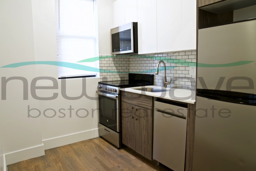 19 Peterborough St, Fenway